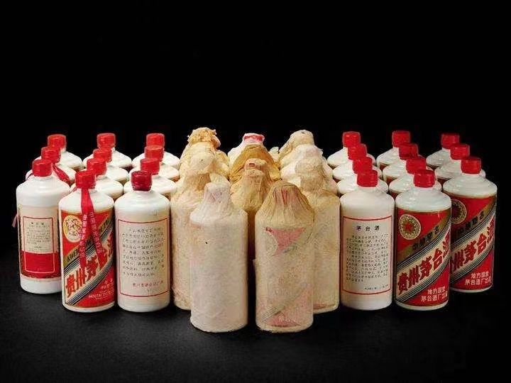 铁西日照岚山回收酒价格哪里回收(附近上门回收茅台酒）?